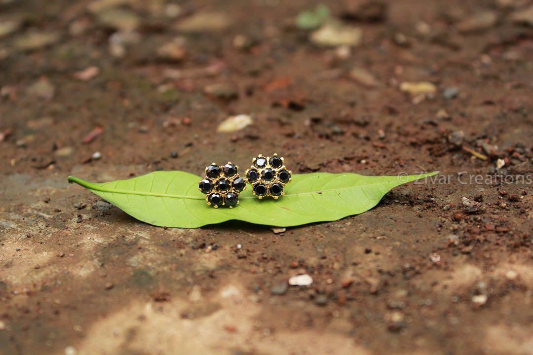 Black American Diamond Stone Kudi