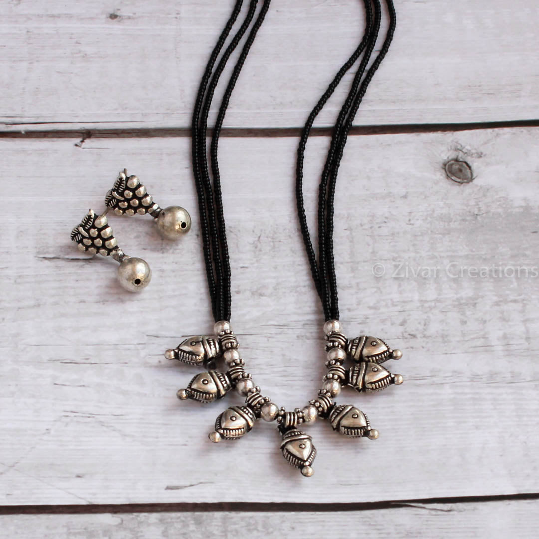 Oxidised Leaf Mangalsutra