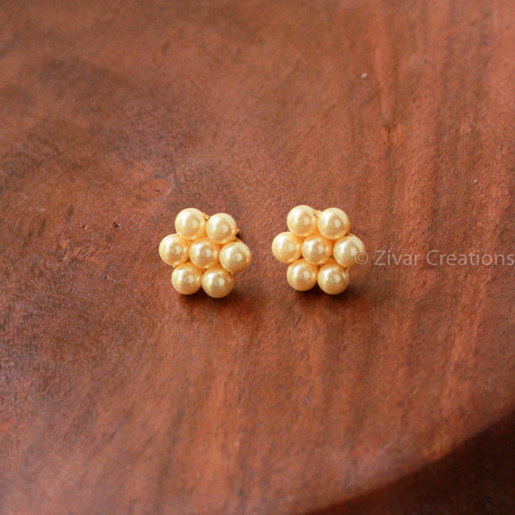 Semi Culture Pearl String