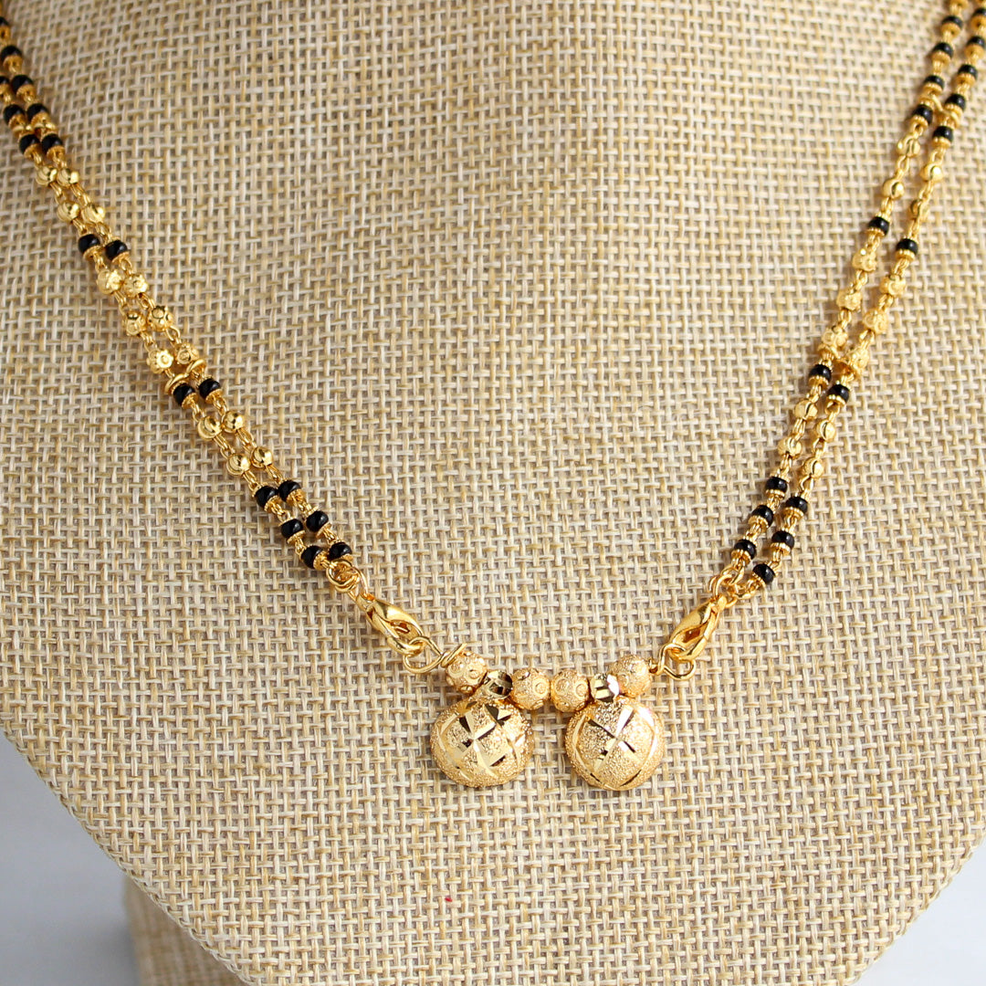 Vati Mangalsutra With Changeable Chain