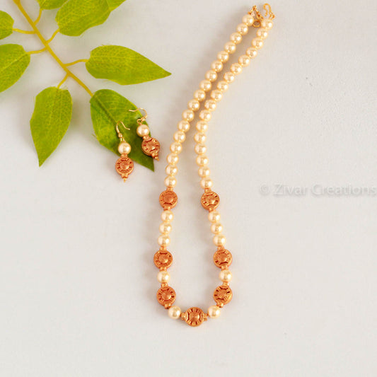 Pearl and Geru beads Necklace