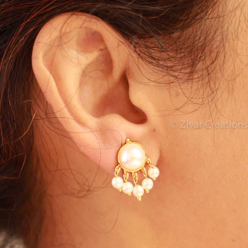 Pearl Dangling Earring
